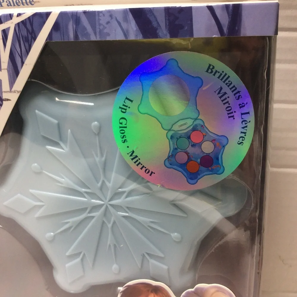 Disney Frozen II Lip Gloss w/Mirror & Nail Polish